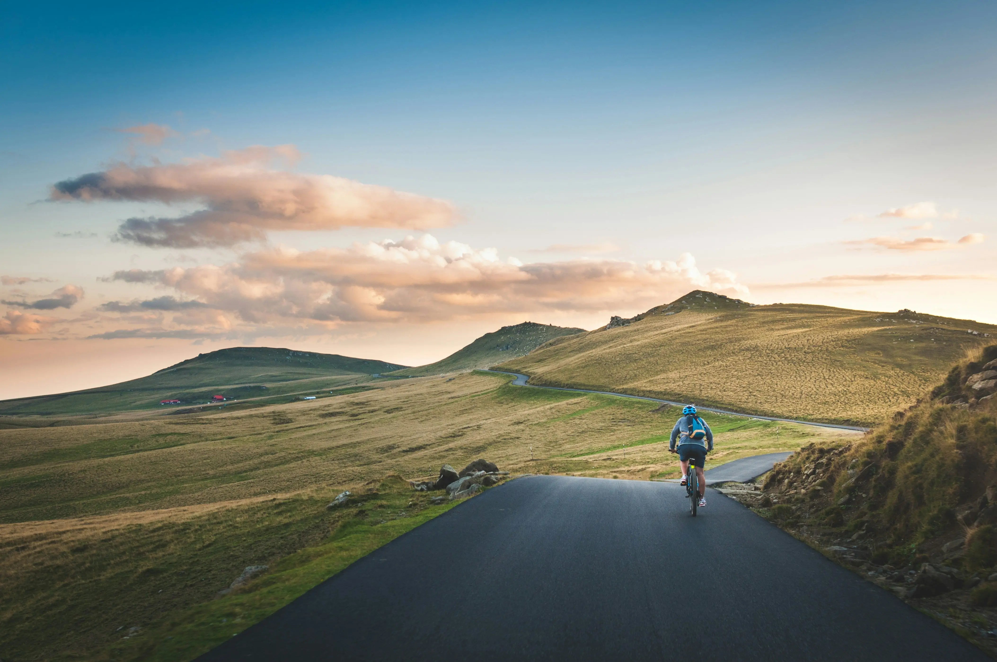 Sun, Skin, and Sustainability: How to Be a More Eco-Friendly Traveller - Nomadique Co