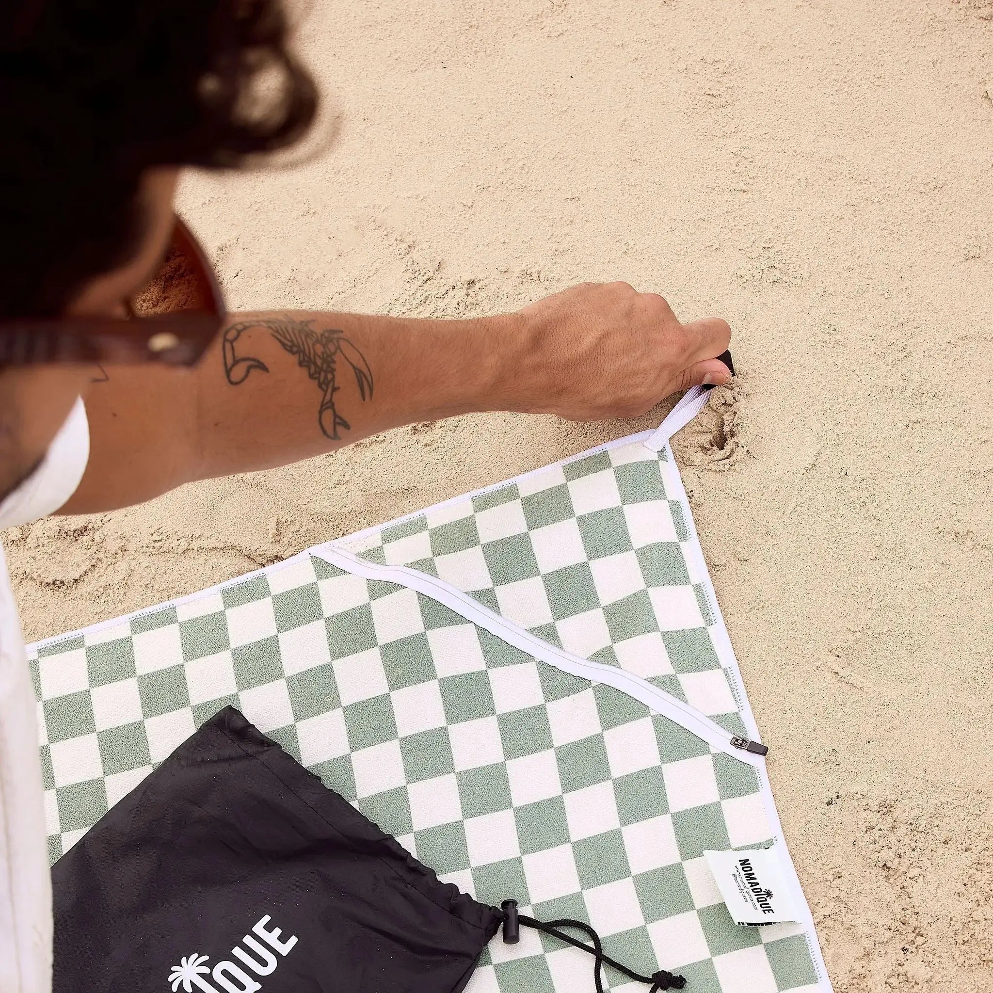 green_checkered_best_beach towels australia sandfree with pocket